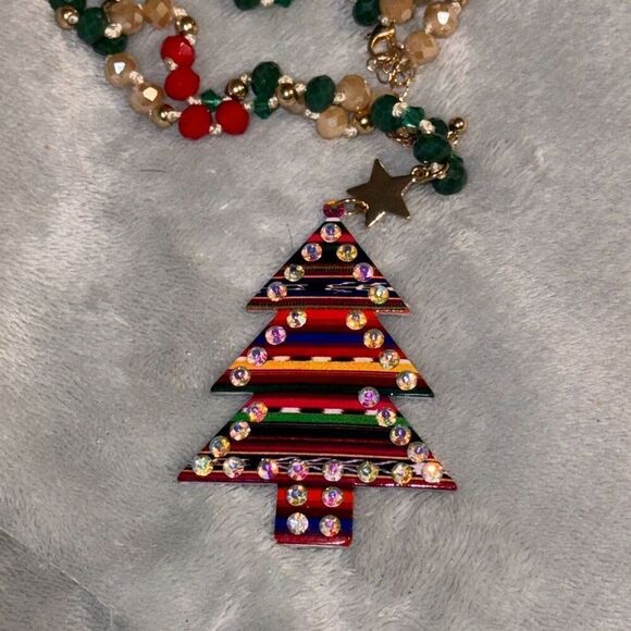 Christmas Tree Serape Bead Necklace - Picture 4 of 4